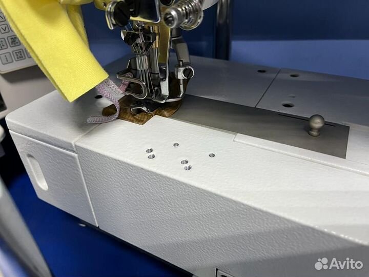 Распошивальная машина Jack W4-D-01GB со столом