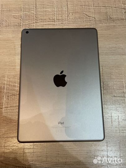 Планшет apple iPad 6