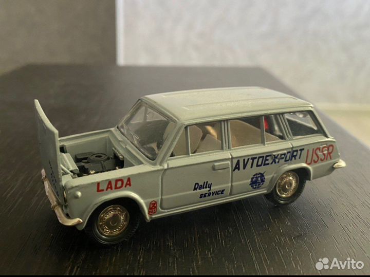 Модель автомобиля СССР Ваз 2102 LADA Avtoexport
