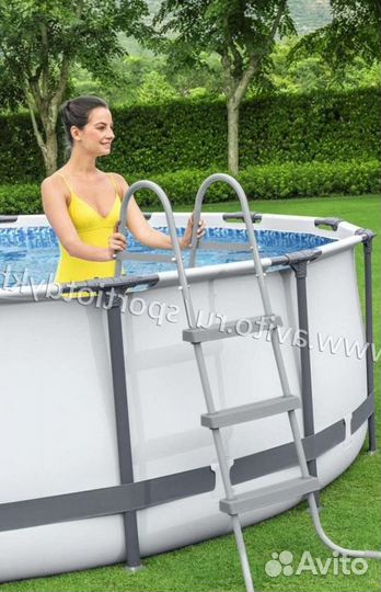 Каркасный бассейн в упаковке