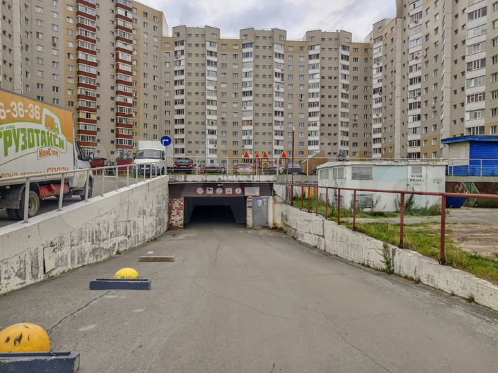 Машиноместо, 16 м²