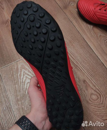 Футбольные бутсы nike predator