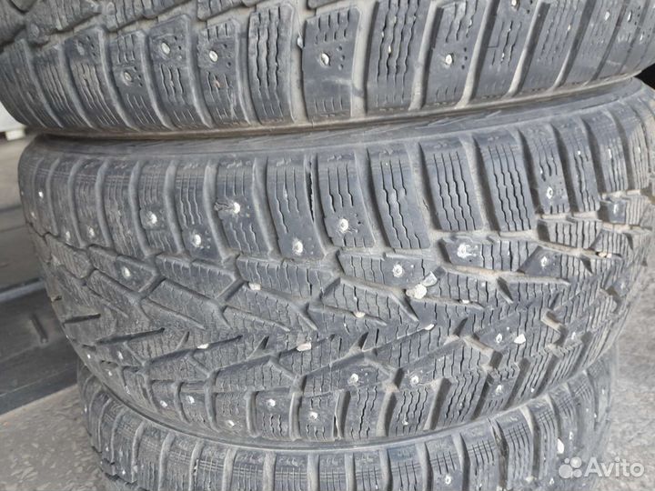Nokian Tyres Hakkapeliitta 7 215/55 R17
