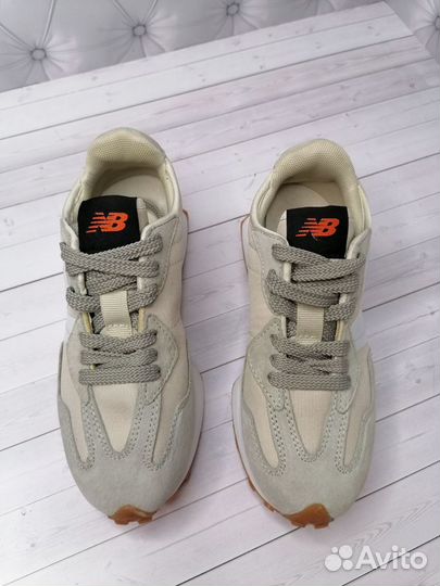 Кроссовки new balance 327 размер 36-23см