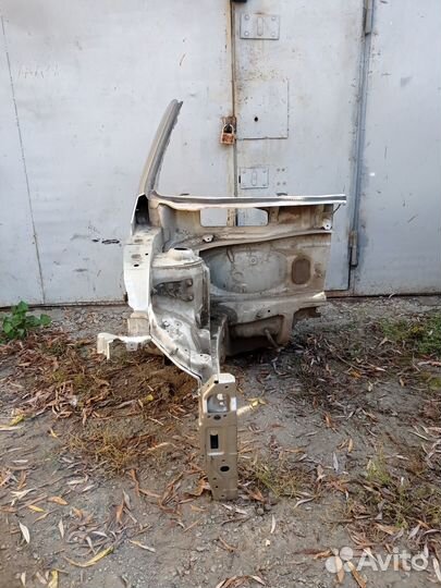 Четверть передняя правая Hyundai Solaris I