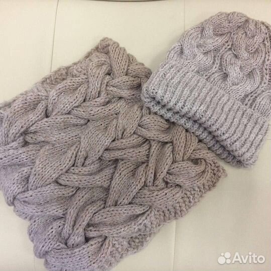 Комплект шапка и снуд