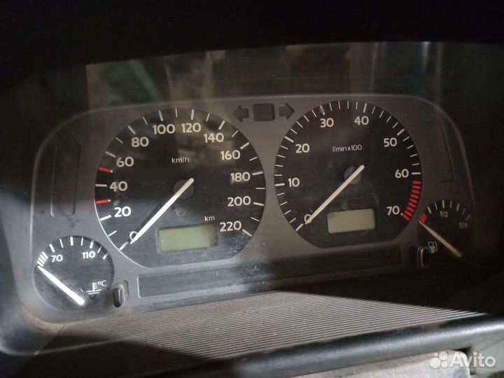 Панель приборов Volkswagen Vento