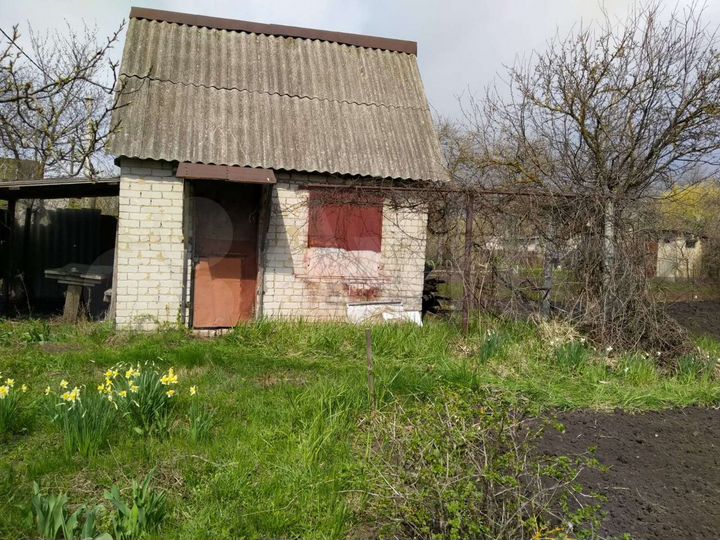 Дача 20 м² на участке 4 сот.