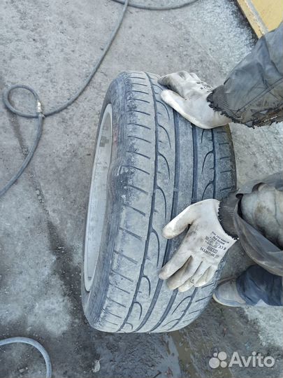 Dunlop Axiom Plus 235/50 R19