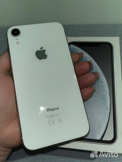 Телефон iPhone XR