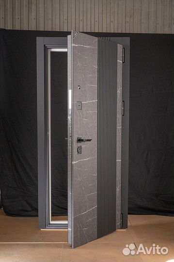 Дверь входная