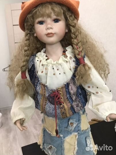 Кукла фарфоровая Ремеко 62 см