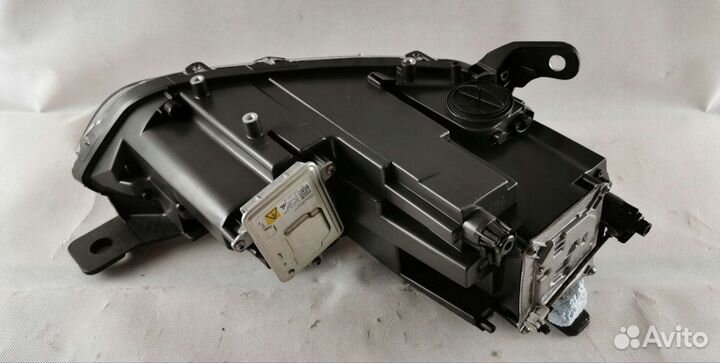 Фара левая ксенон адаптив Maserati Ghibli