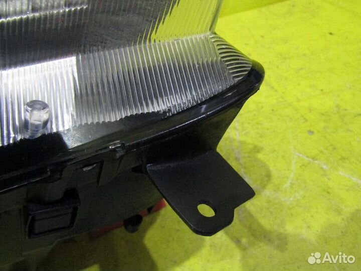 Фара правая Geely Emgrand EC7 13-19 г 77368