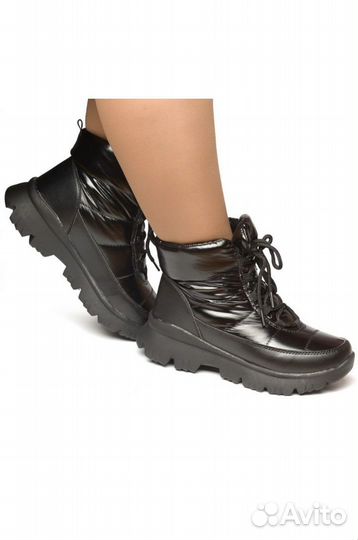 Ботинки женские 38 размер новые