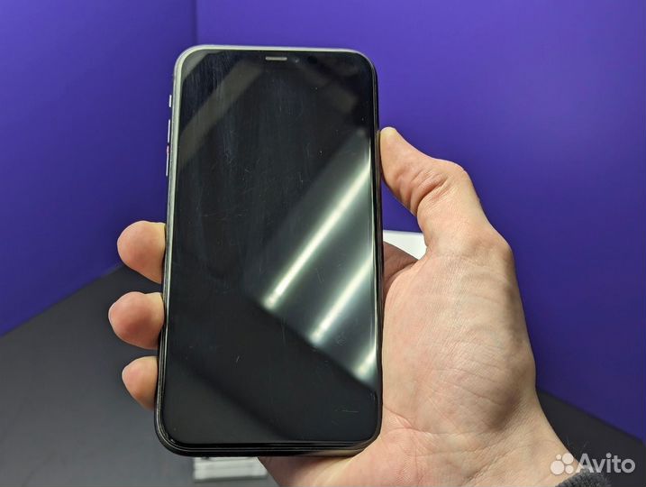 iPhone 11, 64 ГБ