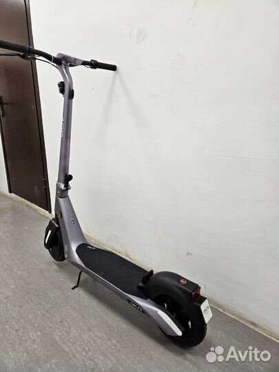 Новый электросамокат Okai ES500