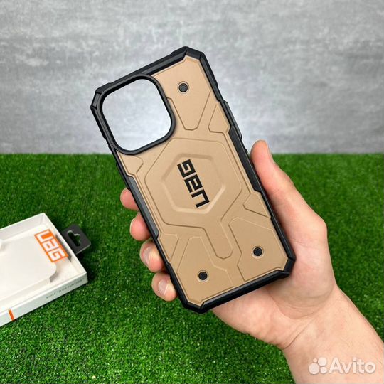 UAG Pathfinder - iPhone 15 Pro Max - MagSafe