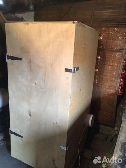 Продам коптильню электростатического копчения + ящ