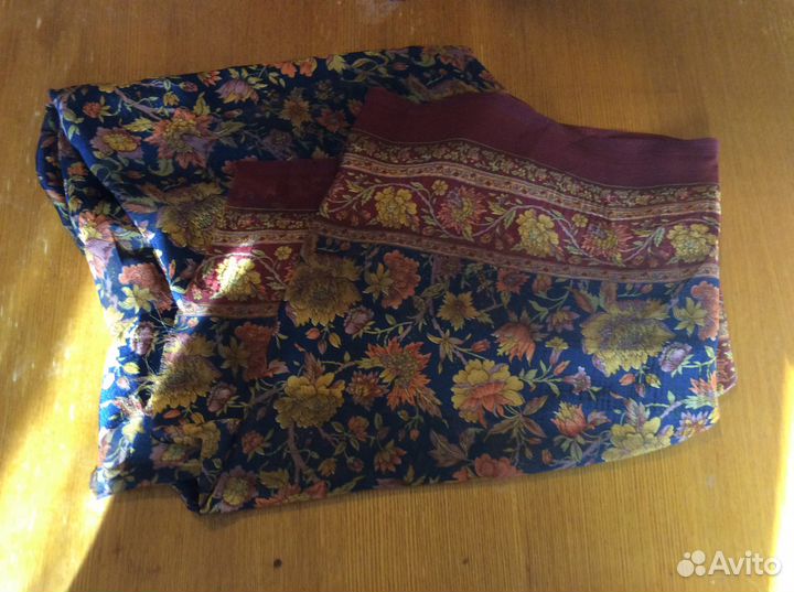 Отрезы шелковых тканей : натур., синтетические