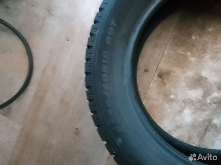 Hankook Winter I'Pike 225/60 R18