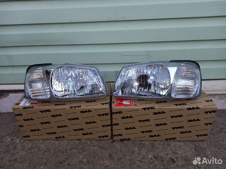 Фара передняя Hyundai Accent Tagaz
