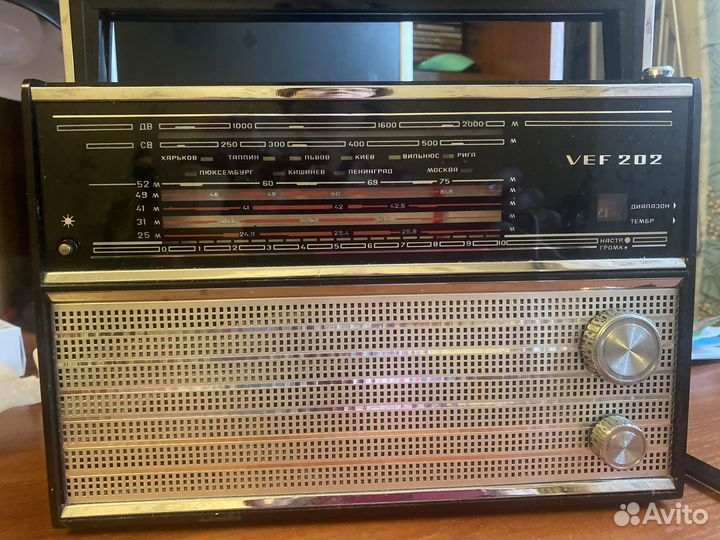 Радиоприемник СССР vef-202