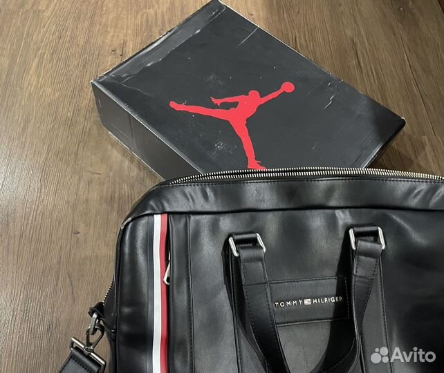 Сумка Tommy Hilfiger