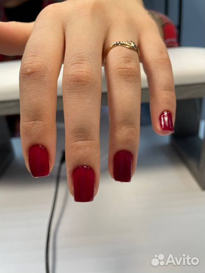 Модель на маникюр