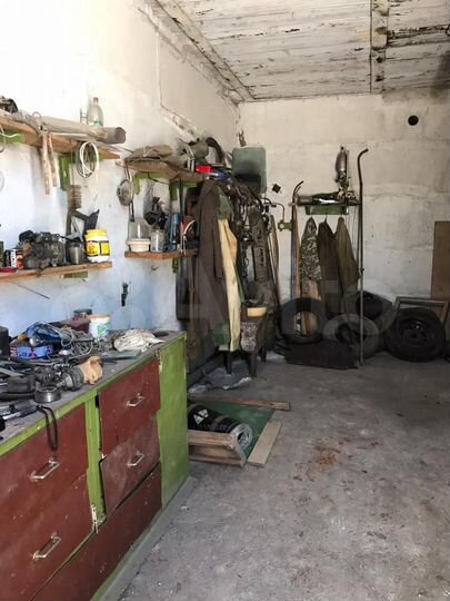 Гараж, > 30 м²