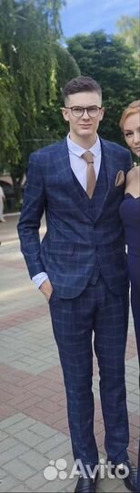 Мужской костюм тройка
