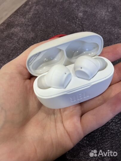 Беспроводные наушники jbl