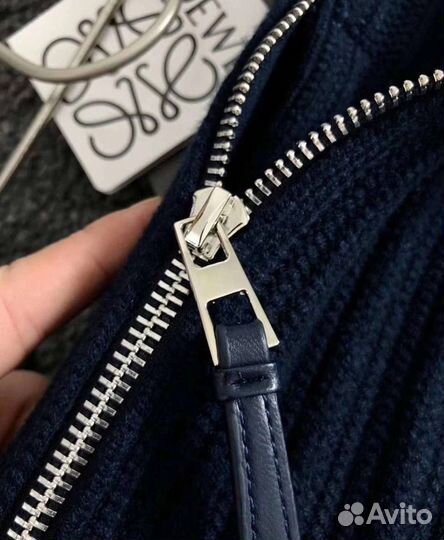 Свитер мужской