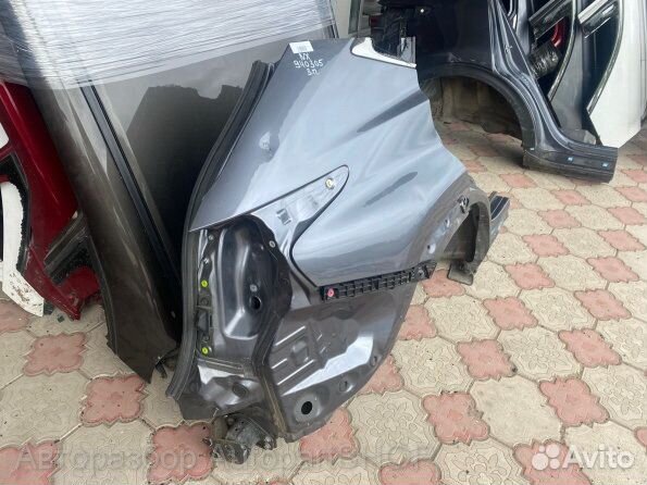 Lexus NX четверть задняя правая