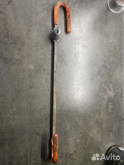 Блокиратор руля и педали. England