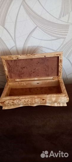 Шкатулка из карельской березы