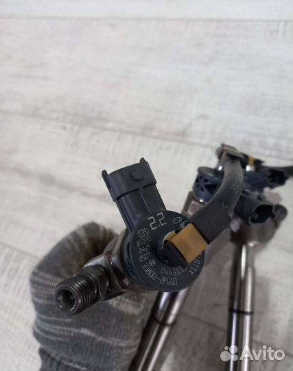 Форсунка топливная Hyundai Santa Fe 4