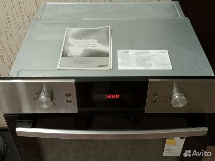 Духовой шкаф Samsung электрический встраиваемый