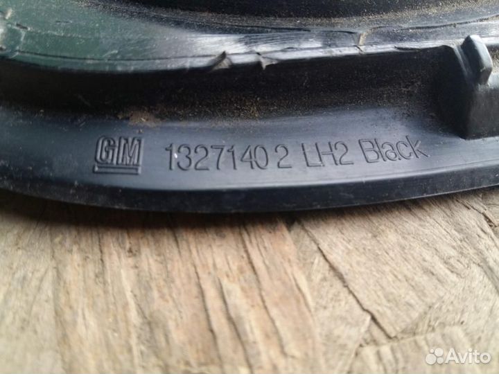 Стекло кузовное левое Opel Astra J 2010-2017