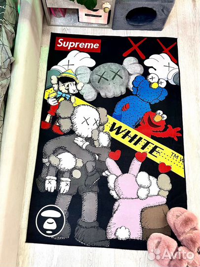 Ковры Kaws и Bearbrick