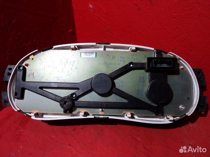 Панель приборов Рено Логан 2 2015