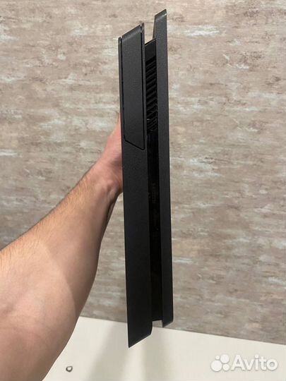 Sony PS4 slim 500GB + 2 джостика