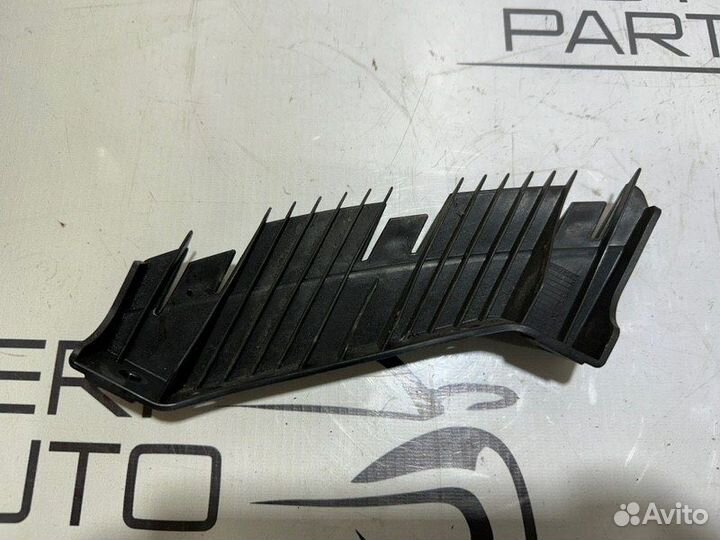 Крепление бампера переднее правое Kia Soul AM G4FC