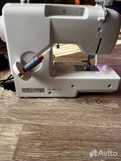 Швейная машина
