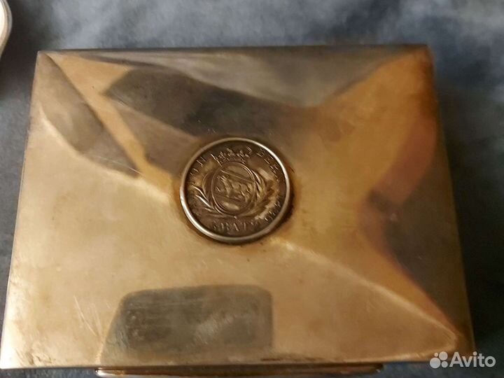 Серебряная сигаретница с пепельницей