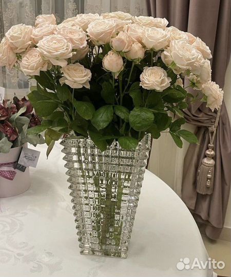 Ваза и подсвечник под Бакарат