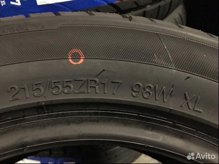 Rydanz Roadster R02 215/55 R17 98W