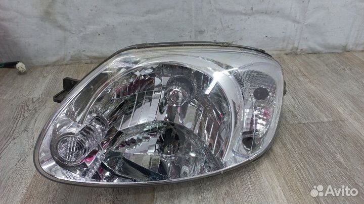 Фара передняя левая Hyundai Accent 3 2007