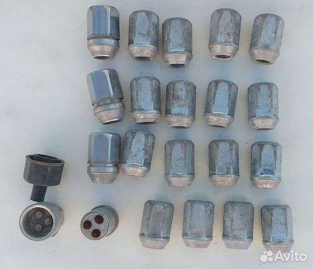 Секретки для колес набор