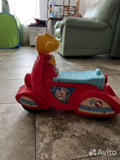 Мотоцикл веселого щенка fisher price